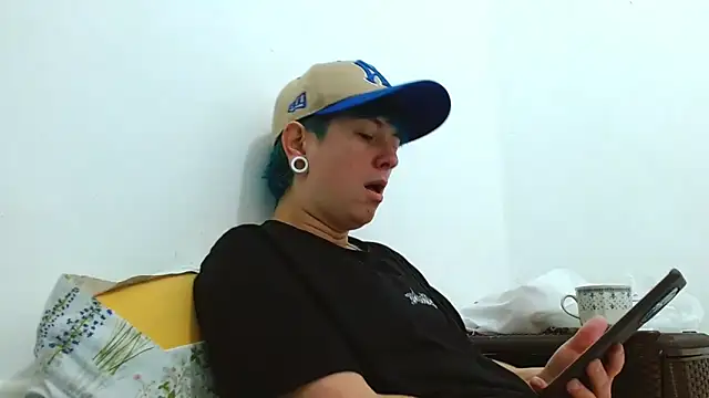 Snapshot of tomboyblue chatting on 25, 2, 2026 tomboyblue online show from 25, 2, 2026