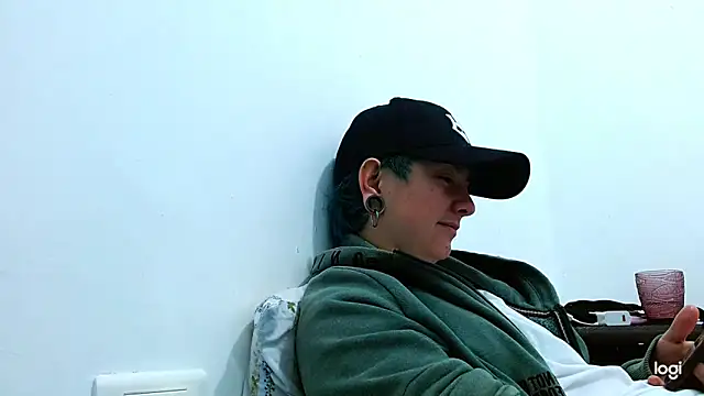 Snapshot of tomboyblue chatting on 12, 3, 2026 tomboyblue online show from 12, 3, 2026