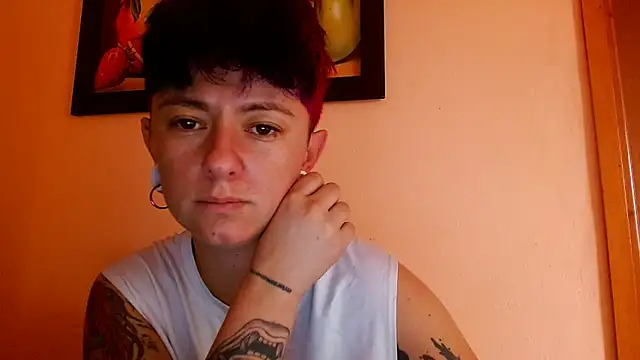 Snapshot of tomboyblue chatting on 19, 6, 2026 tomboyblue online show from 19, 6, 2026
