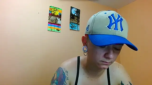 Snapshot of tomboyblue chatting on 14, 7, 2026 tomboyblue online show from 14, 7, 2026