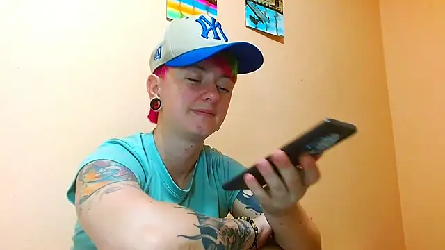 Snapshot of tomboyblue chatting on 23, 7, 2026 tomboyblue online show from 23, 7, 2026