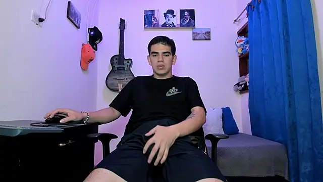 Snapshot of Ares_Johnson chatting on 19, 2, 2025 Ares Johnson online show from 19, 2, 2025