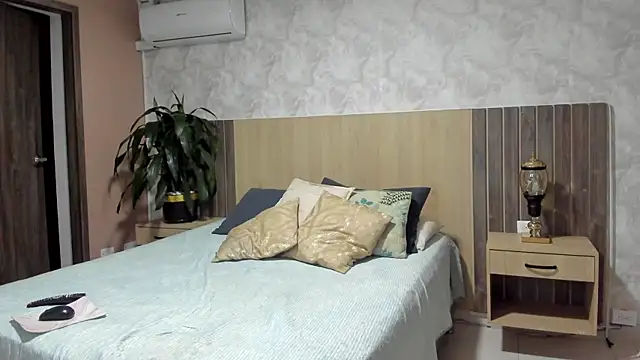 rebeca cortez  online show from 10, 4, 2026