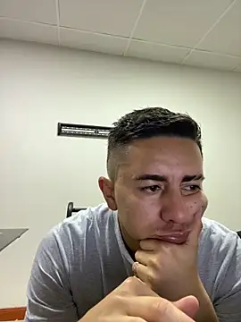 DanielGomez9 online show from 9, 12, 2024