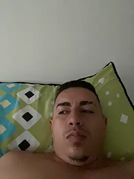 DanielGomez9 online show from 1, 1, 2025