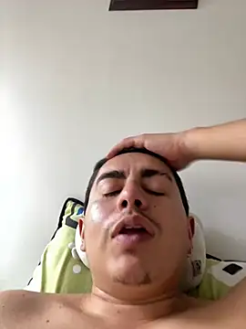 DanielGomez9 online show from 9, 3, 2025