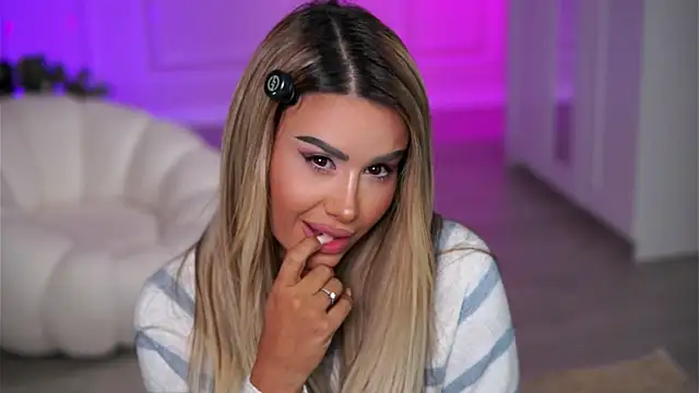 EvaZane online show from 27, 10, 2025