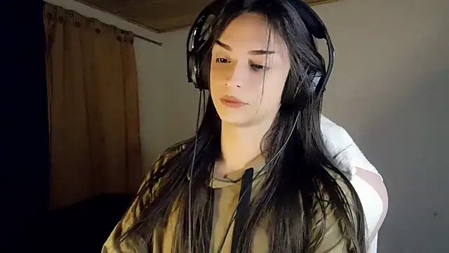 Snapshot of Dollbehavior_ chatting on 21, 2, 2026 Dollbehavior online show from 21, 2, 2026