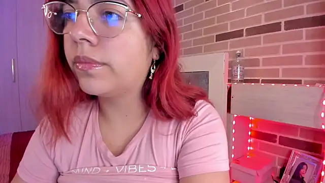 Snapshot of Rousse_Collinss chatting on 12, 12, 2024 Rousse Collinss online show from 12, 12, 2024