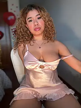 LEONCITA  online show from 17, 2, 2025