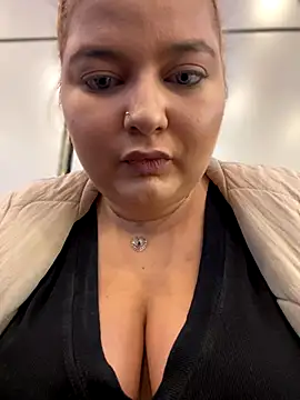 Snapshot of AllysonK chatting on 3, 12, 2024 AllysonK online show from 3, 12, 2024