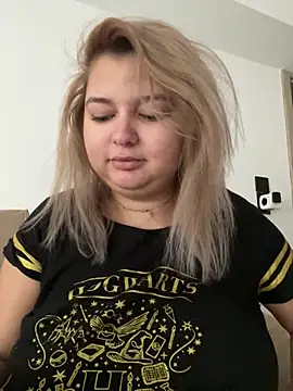 Snapshot of AllysonK chatting on 29, 12, 2024 AllysonK online show from 29, 12, 2024