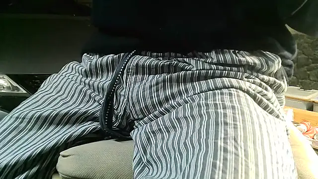 Snapshot of ewuich1 chatting on 10, 1, 2026 ewuich1 online show from 10, 1, 2026