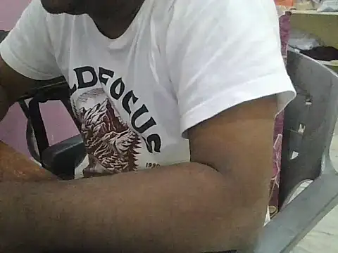 Snapshot of ITGuyhyd chatting on 30, 10, 2025 ITGuyhyd online show from 30, 10, 2025