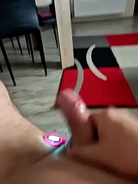 Szeltolo001 online show from 26, 2, 2026