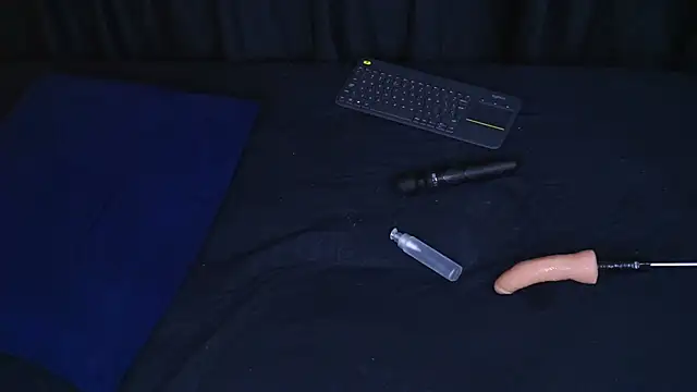 Snapshot of RaquelLust chatting on 21, 12, 2024 RaquelLust online show from 21, 12, 2024