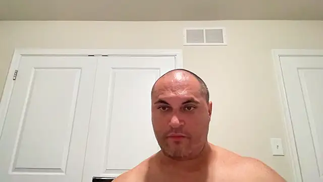 SluggishChase99 online show from 12, 9, 2025