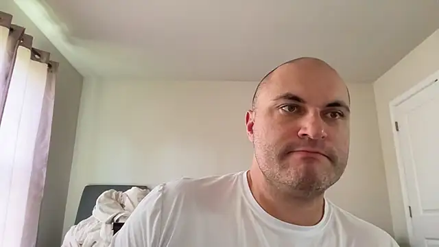 SluggishChase99 online show from 26, 5, 2026