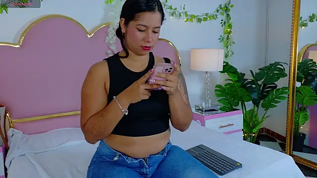 EmmaCrush online show from 21, 10, 2025