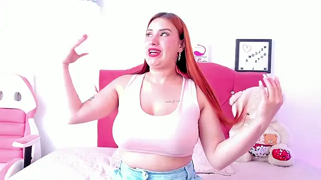 Snapshot of LucianaTomson chatting on 23, 1, 2025 LucianaTomson online show from 23, 1, 2025