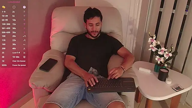 Valentinoford online show from 22, 2, 2025