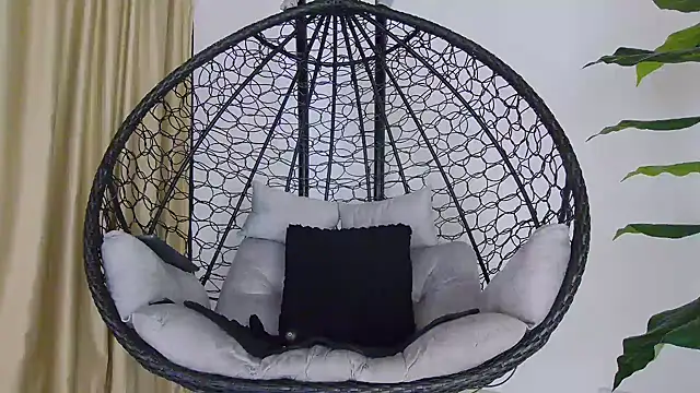 Snapshot of alex_noa chatting on 22, 11, 2025 alex noa online show from 22, 11, 2025