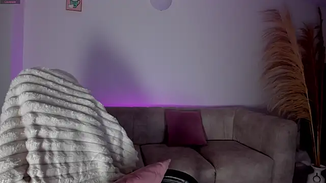 ElissaDominguez online show from 9, 7, 2026