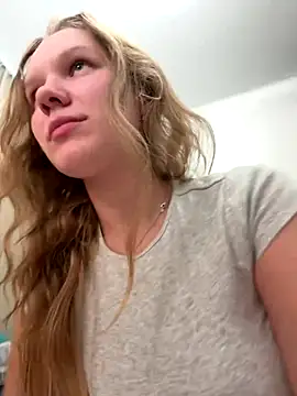 Snapshot of Ketitull chatting on 4, 10, 2025 Ketitull online show from 4, 10, 2025