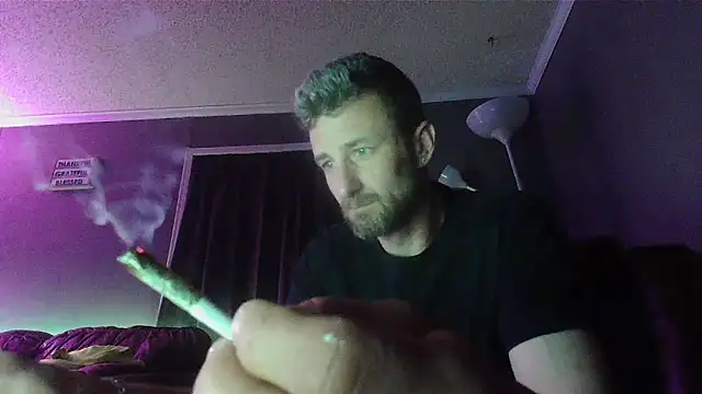 Snapshot of HungStud4You chatting on 21, 3, 2025 HungStud4You online show from 21, 3, 2025