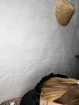 Snapshot of Sofia_Queen17 chatting on 10, 10, 2025 Sofia Queen17 online show from 10, 10, 2025