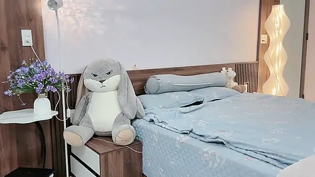  Ely  online show from 23, 10, 2025