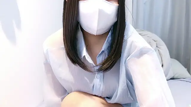 Snapshot of YUTSU_KI chatting on 7, 6, 2026 YUTSU KI online show from 7, 6, 2026