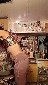 whitetrashdirtyslut online show from 17, 5, 2026