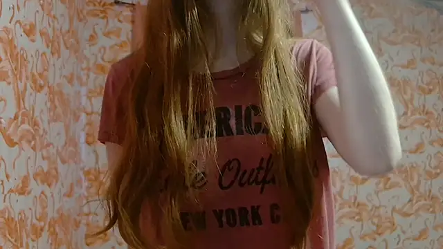 strawberrysmoothie online show from 6, 2, 2026