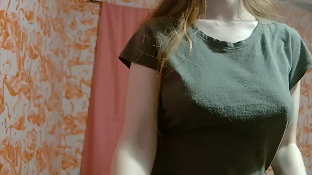 strawberrysmoothie online show from 12, 2, 2026