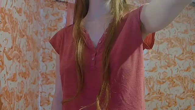 strawberrysmoothie online show from 26, 3, 2026