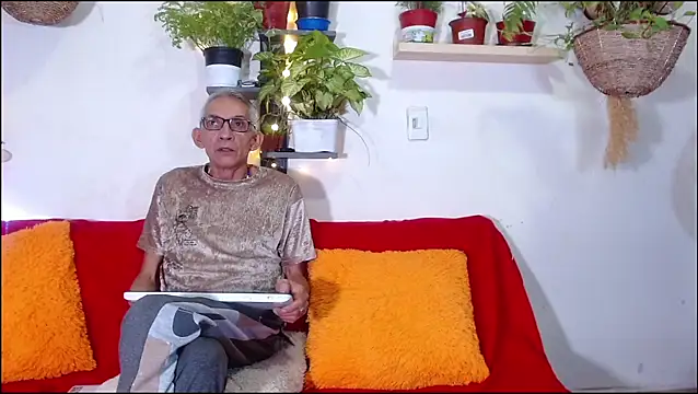 Snapshot of Leon_hot_X chatting on 16, 6, 2026 Leon hot X online show from 16, 6, 2026