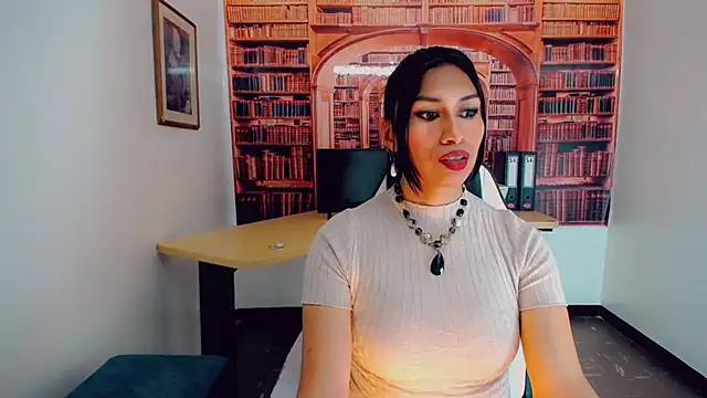 khiara moretti online show from 7, 1, 2025