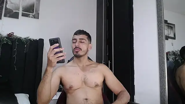 Snapshot of muscle_ares chatting on 16, 12, 2024 muscle ares online show from 16, 12, 2024