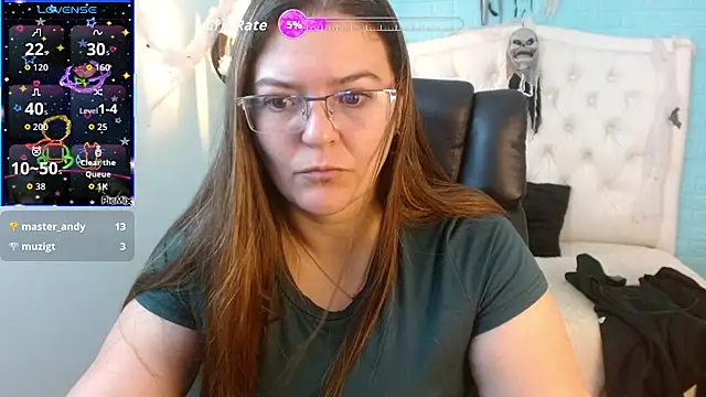 MsJossie online show from 29, 10, 2025