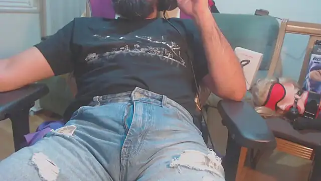 Snapshot of master4subslut chatting on 5, 10, 2025 master4subslut online show from 5, 10, 2025