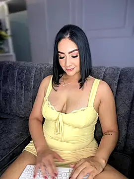 Snapshot of GabriellaFerrer chatting on 15, 9, 2025 GabriellaFerrer online show from 15, 9, 2025