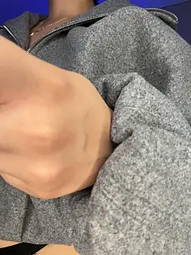 GabriellaFerrer online show from 23, 12, 2025