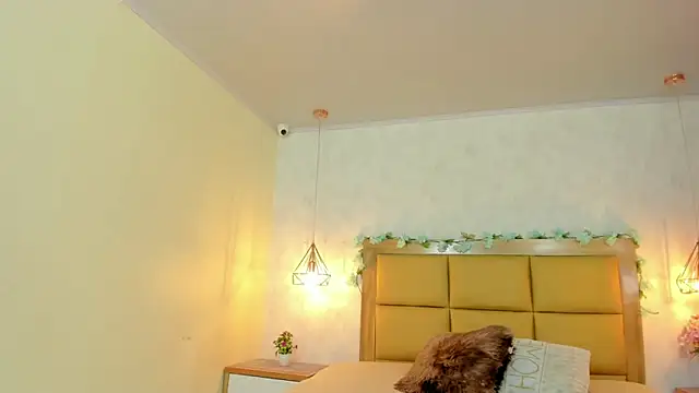 LARSONMIA online show from 19, 1, 2026