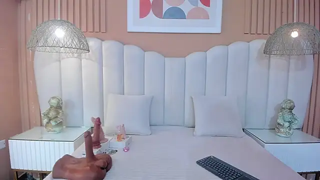 Sara Vanegas online show from 4, 3, 2026