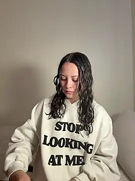 Megan Rodrigo online show from 14, 1, 2026