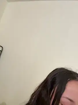 Megan Rodrigo online show from 14, 4, 2026