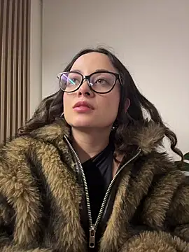 Megan Rodrigo online show from 14, 7, 2026