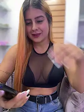 Snapshot of Amber_Martins_ chatting on 7, 3, 2026 Amber Martins online show from 7, 3, 2026