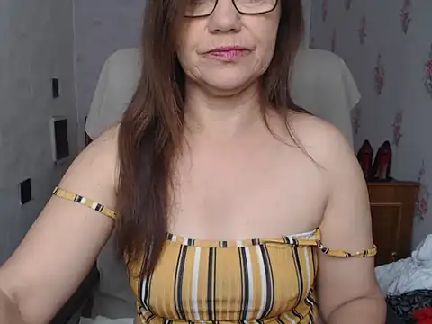 KittyyLaBeauty online show from 17, 5, 2026